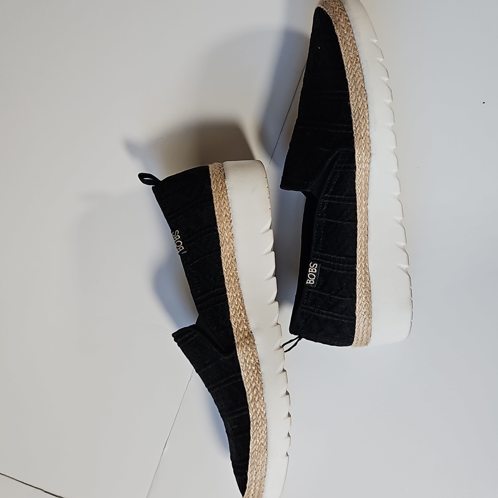 Bobs Skechers Espadrille Black Embroidered Fabric Memory Foam Comfort Casual SZ9